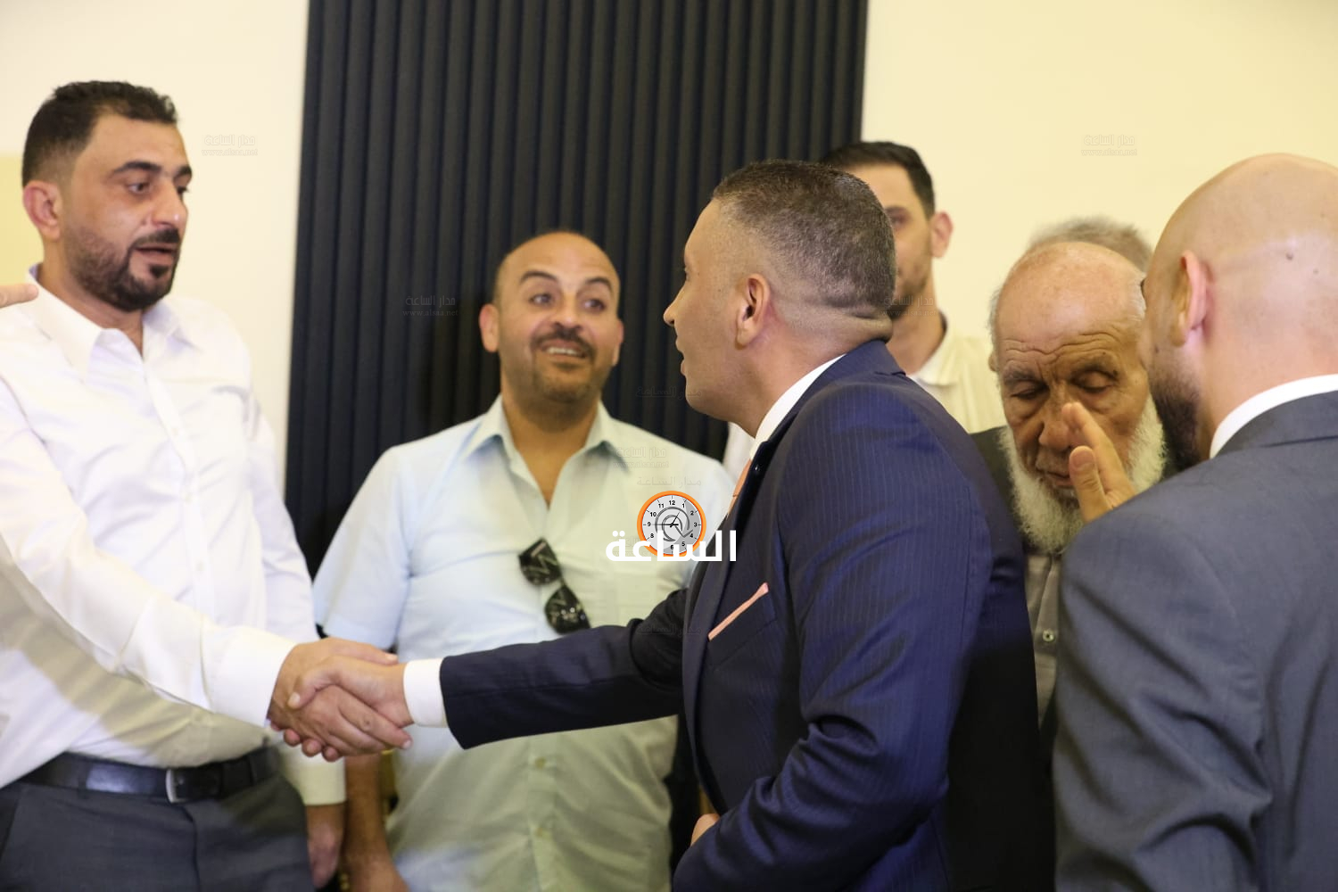 Madar Al-Saa Images 0.5686396559759099