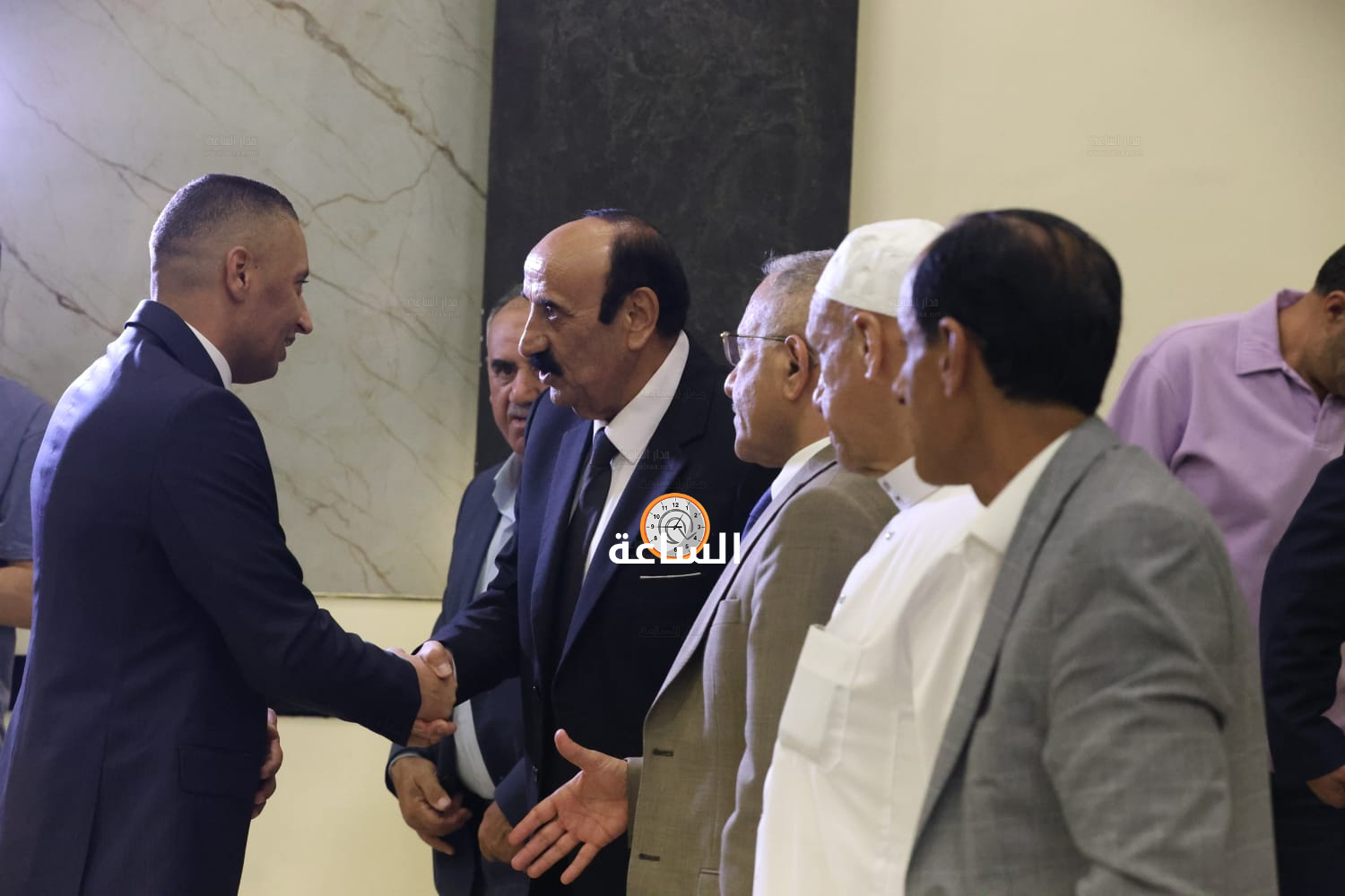 Madar Al-Saa Images 0.8489350593821133