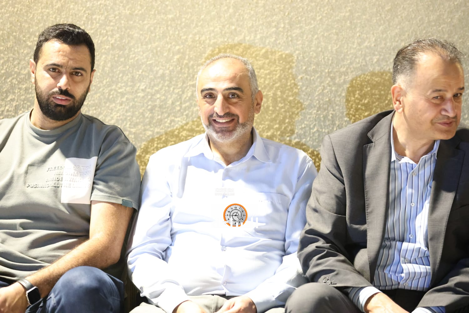 Madar Al-Saa Images 0.3980429852374897