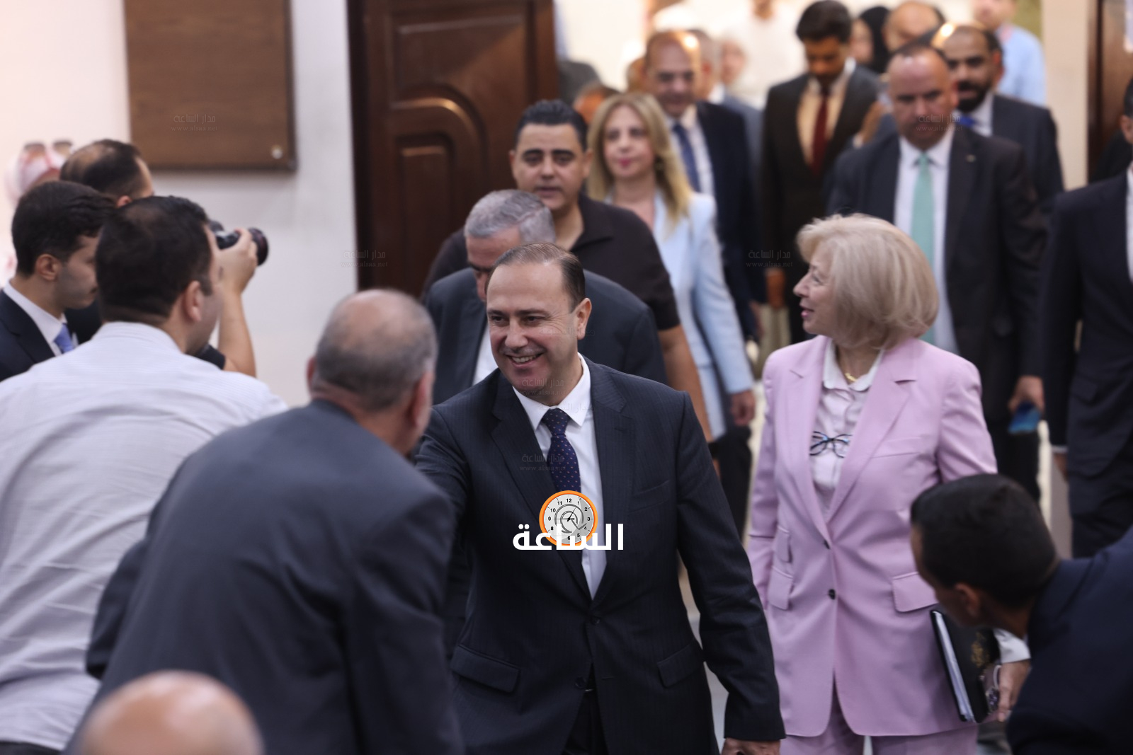 Madar Al-Saa Images 0.3716370741153888
