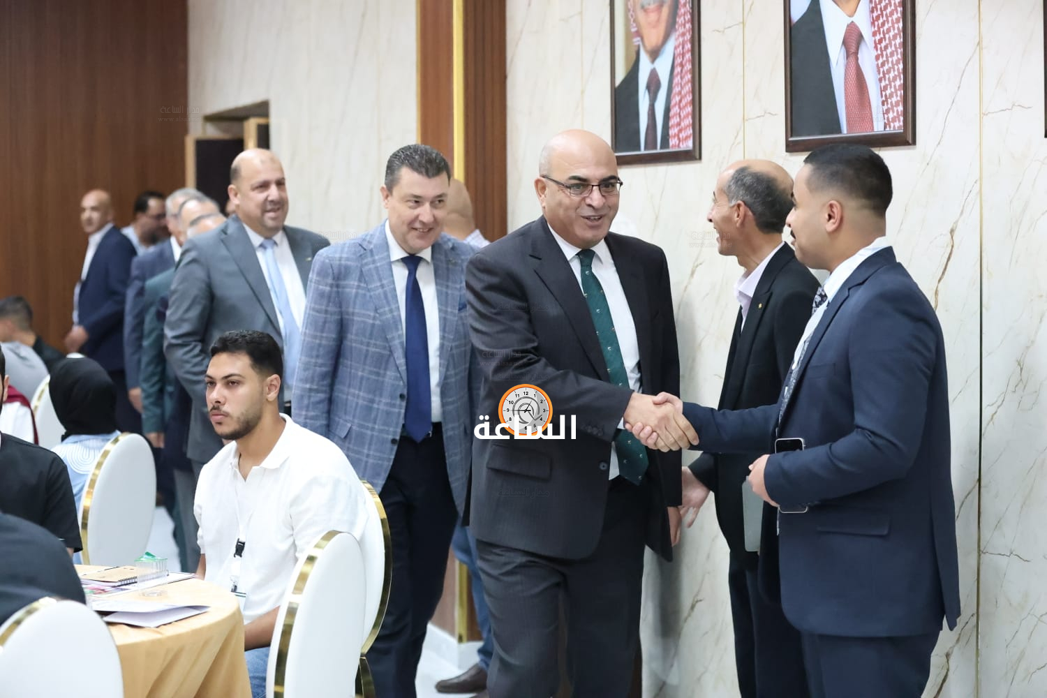Madar Al-Saa Images 0.7411583466069687