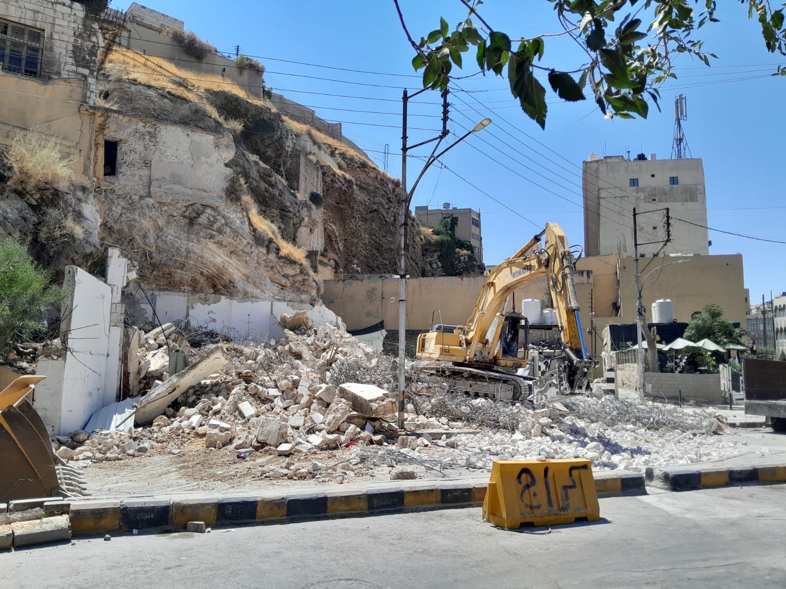 Madar Al-Saa Images 0.5860861996562414