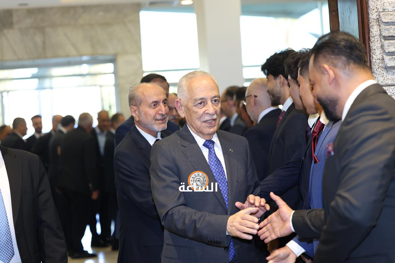 Madar Al-Saa Images 0.3409001909516488