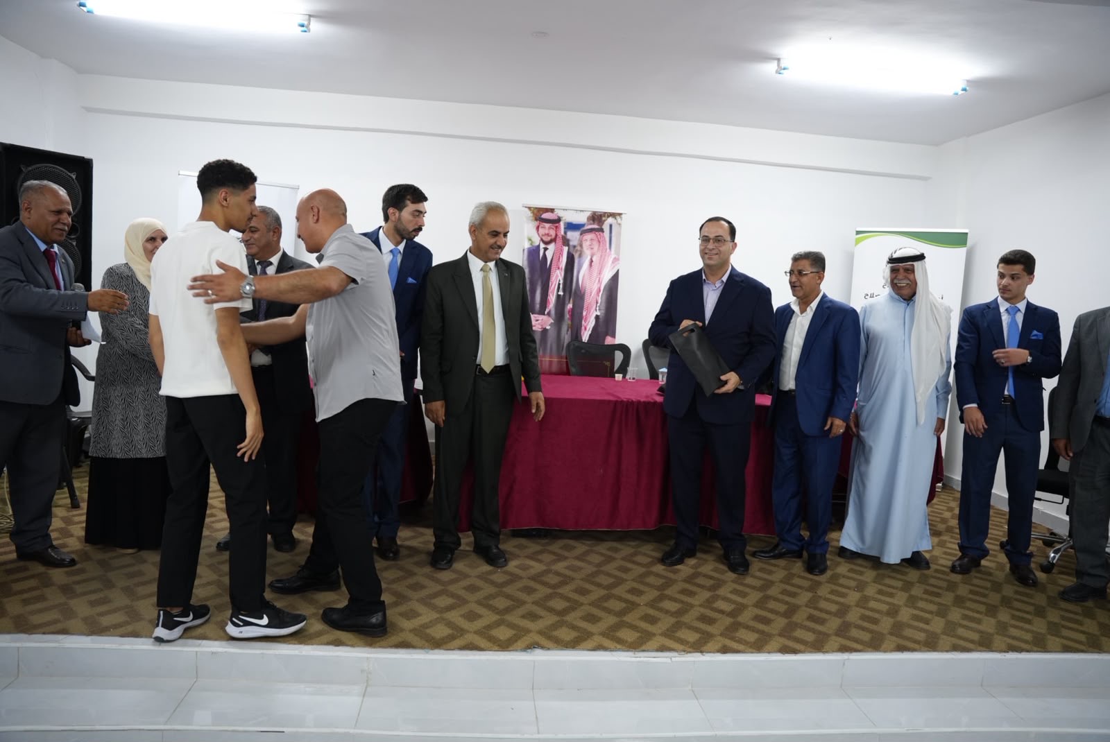 Madar Al-Saa Images 0.06672183551140198
