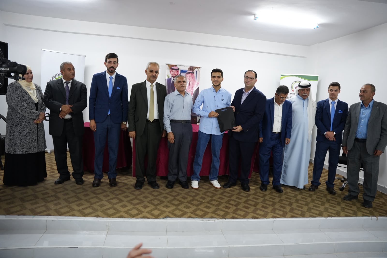 Madar Al-Saa Images 0.6189820729506116