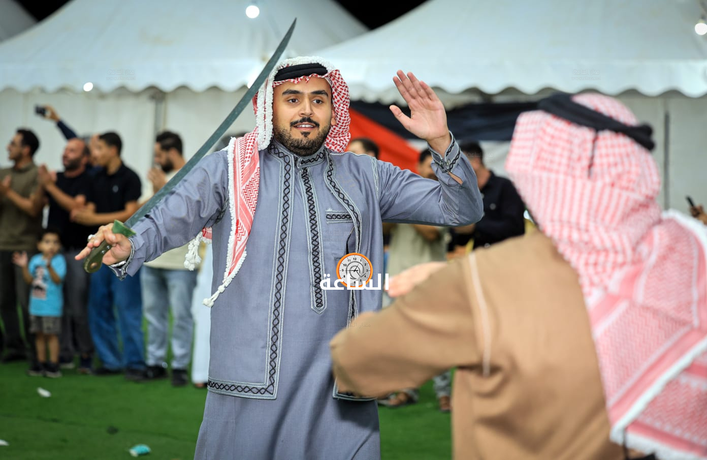 Madar Al-Saa Images 0.8798564096647175