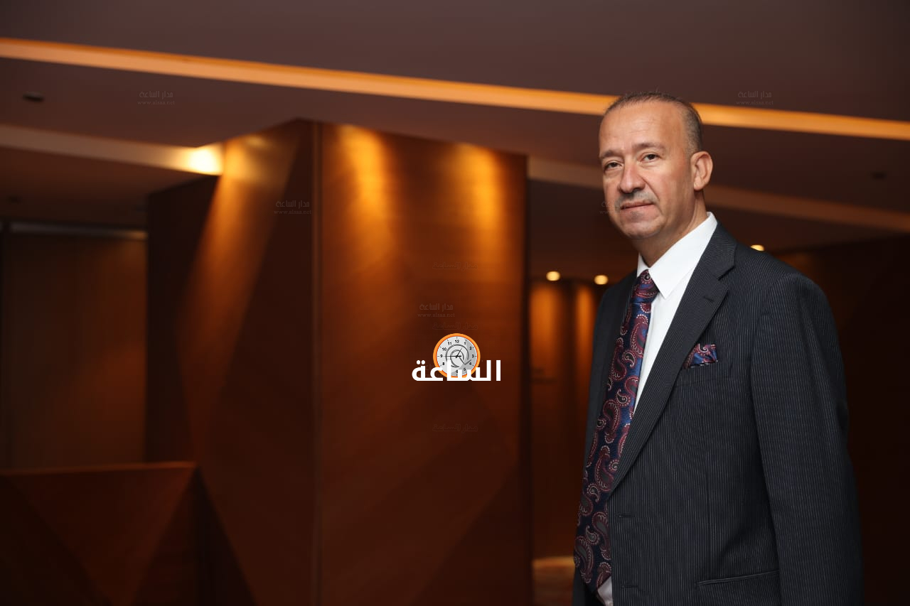 Madar Al-Saa Images 0.34877622906544625