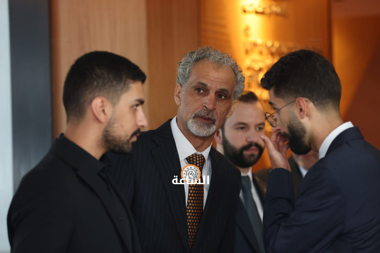 Madar Al-Saa Images 0.14033859547350147