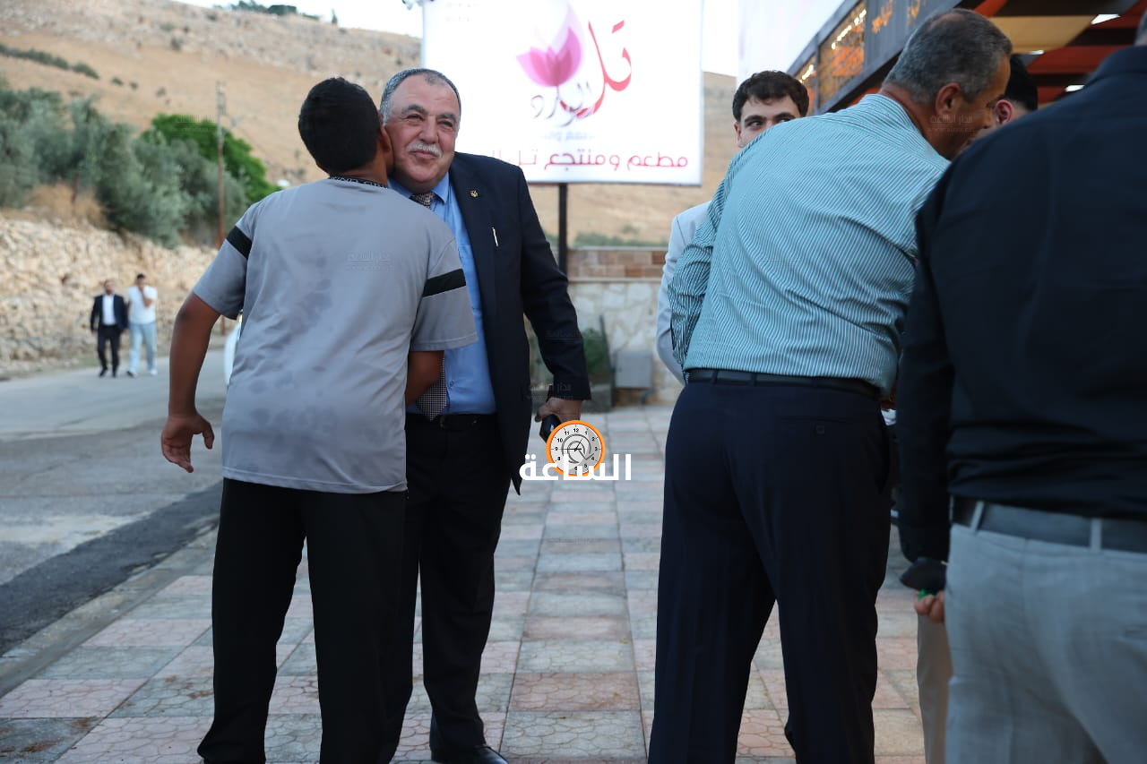 Madar Al-Saa Images 0.6933526860728805