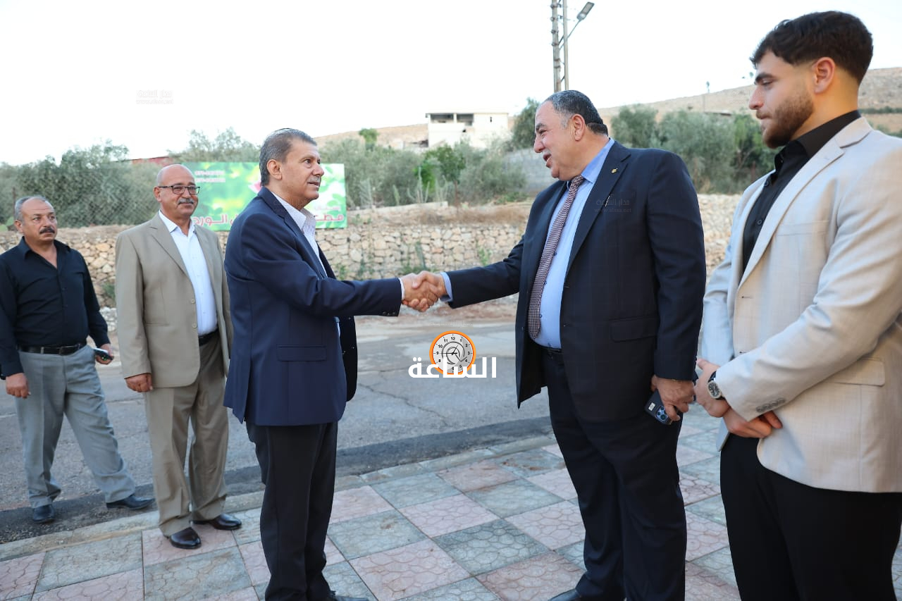 Madar Al-Saa Images 0.43170643100082506