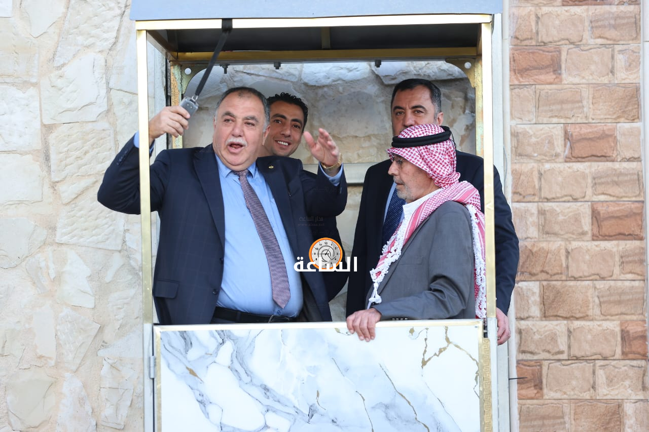 Madar Al-Saa Images 0.3979259067763342