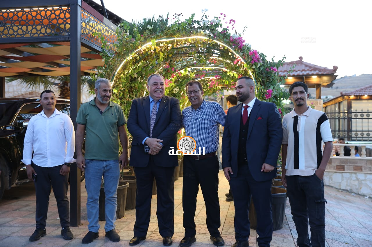 Madar Al-Saa Images 0.7988991829455035