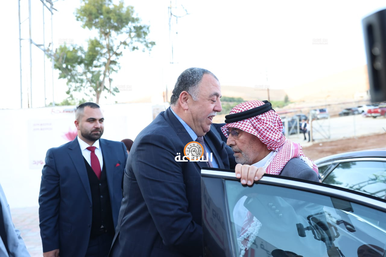 Madar Al-Saa Images 0.9356557579774113