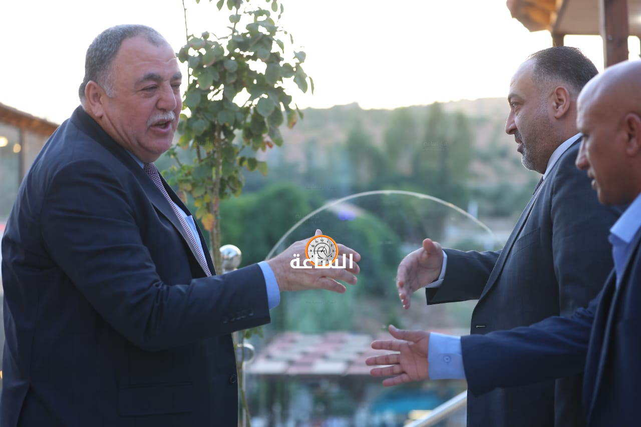 Madar Al-Saa Images 0.8879736324157276