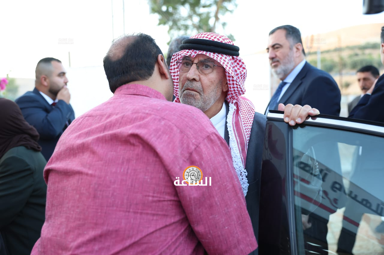 Madar Al-Saa Images 0.16335610452745886