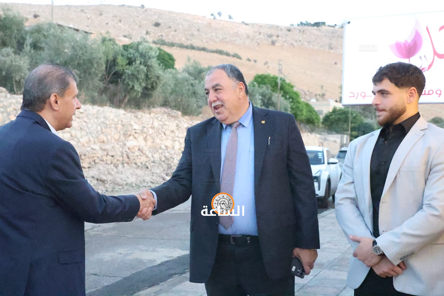Madar Al-Saa Images 0.1582514101736301