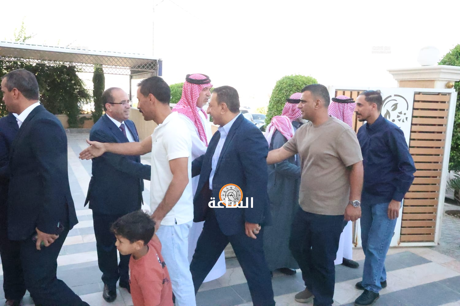 Madar Al-Saa Images 0.569123710117265