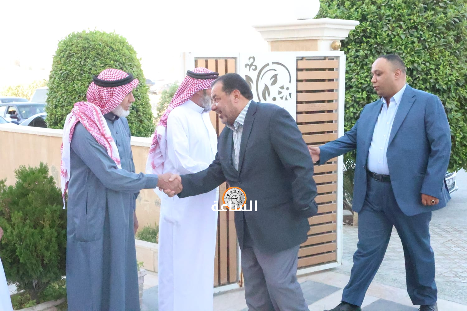 Madar Al-Saa Images 0.8757266147858698