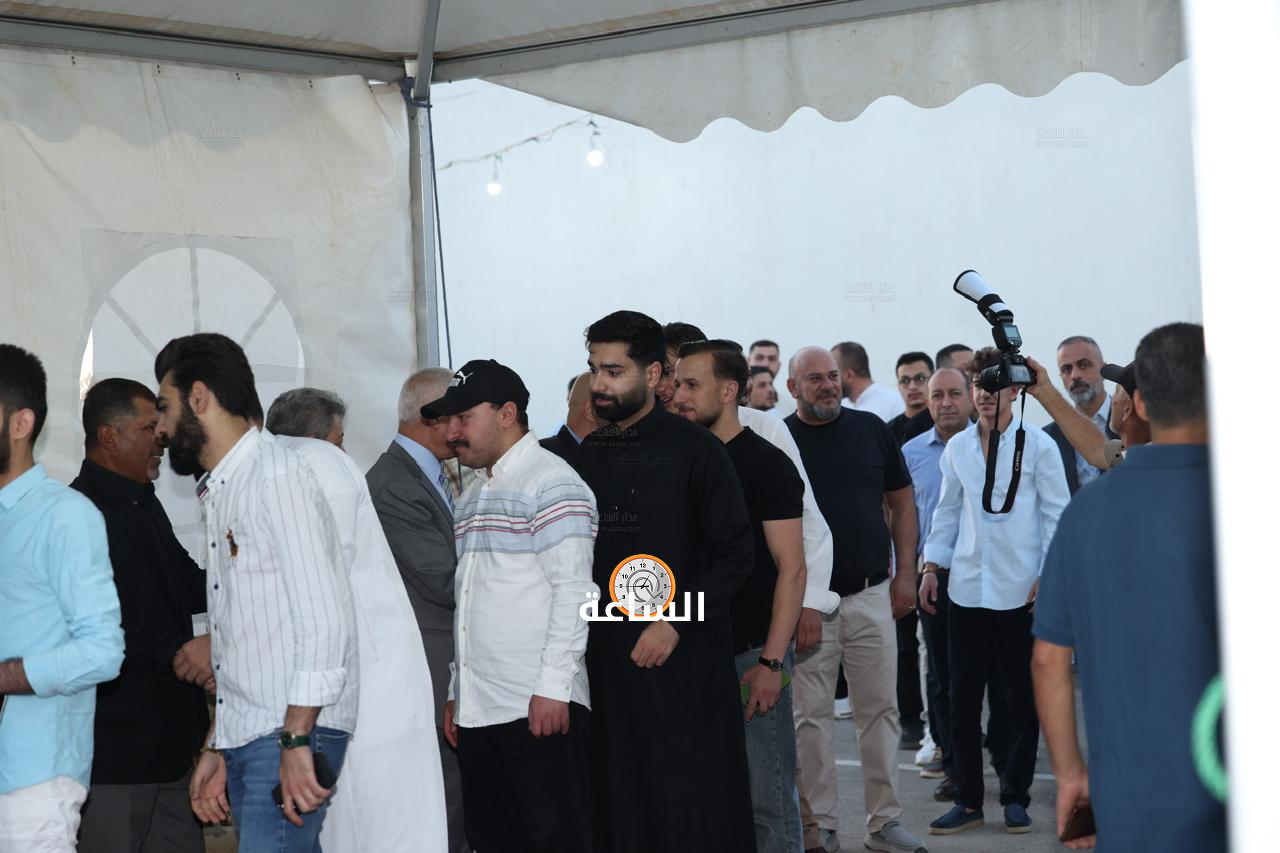 Madar Al-Saa Images 0.32782967759963444