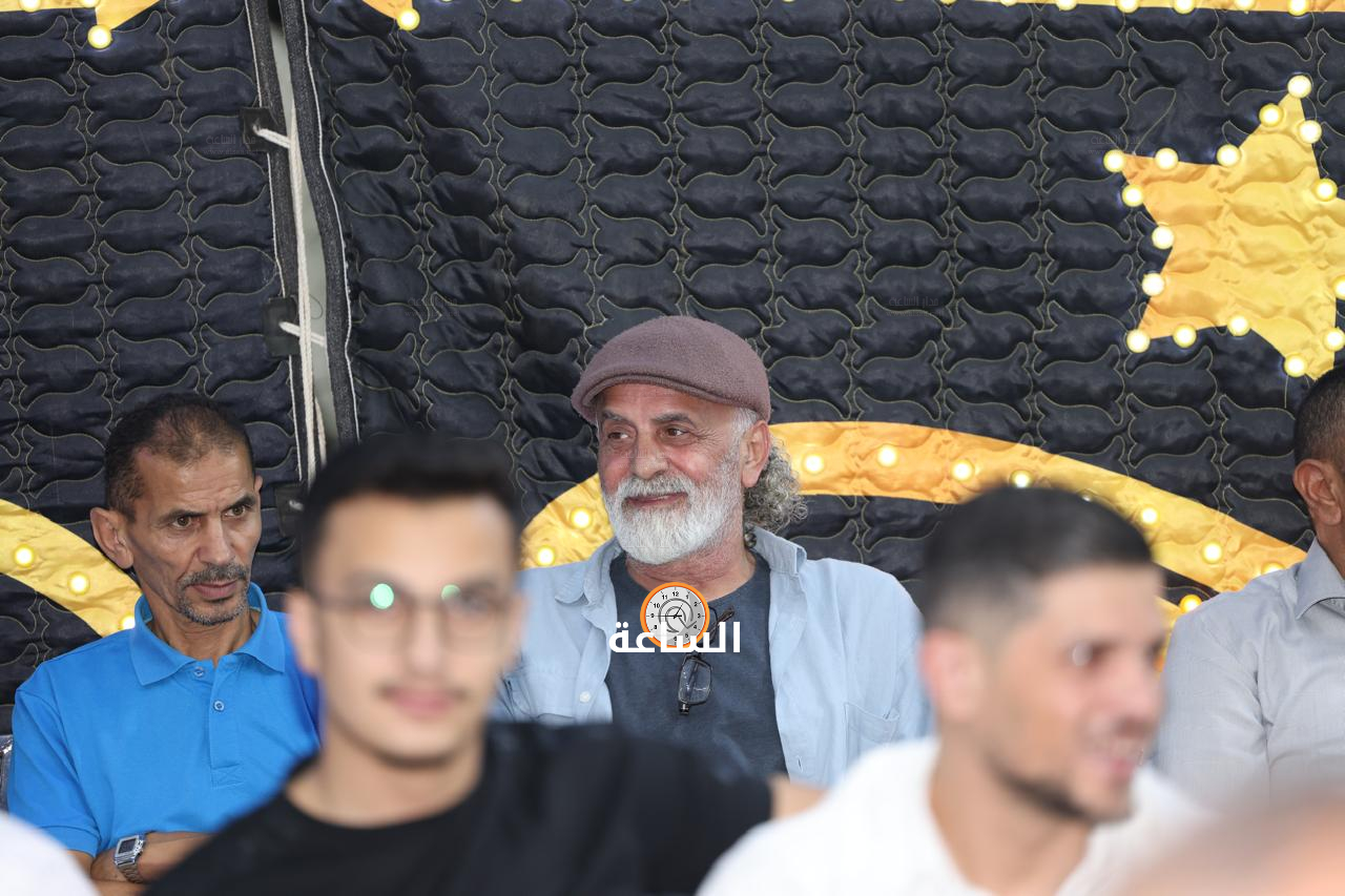 Madar Al-Saa Images 0.8786810820957174
