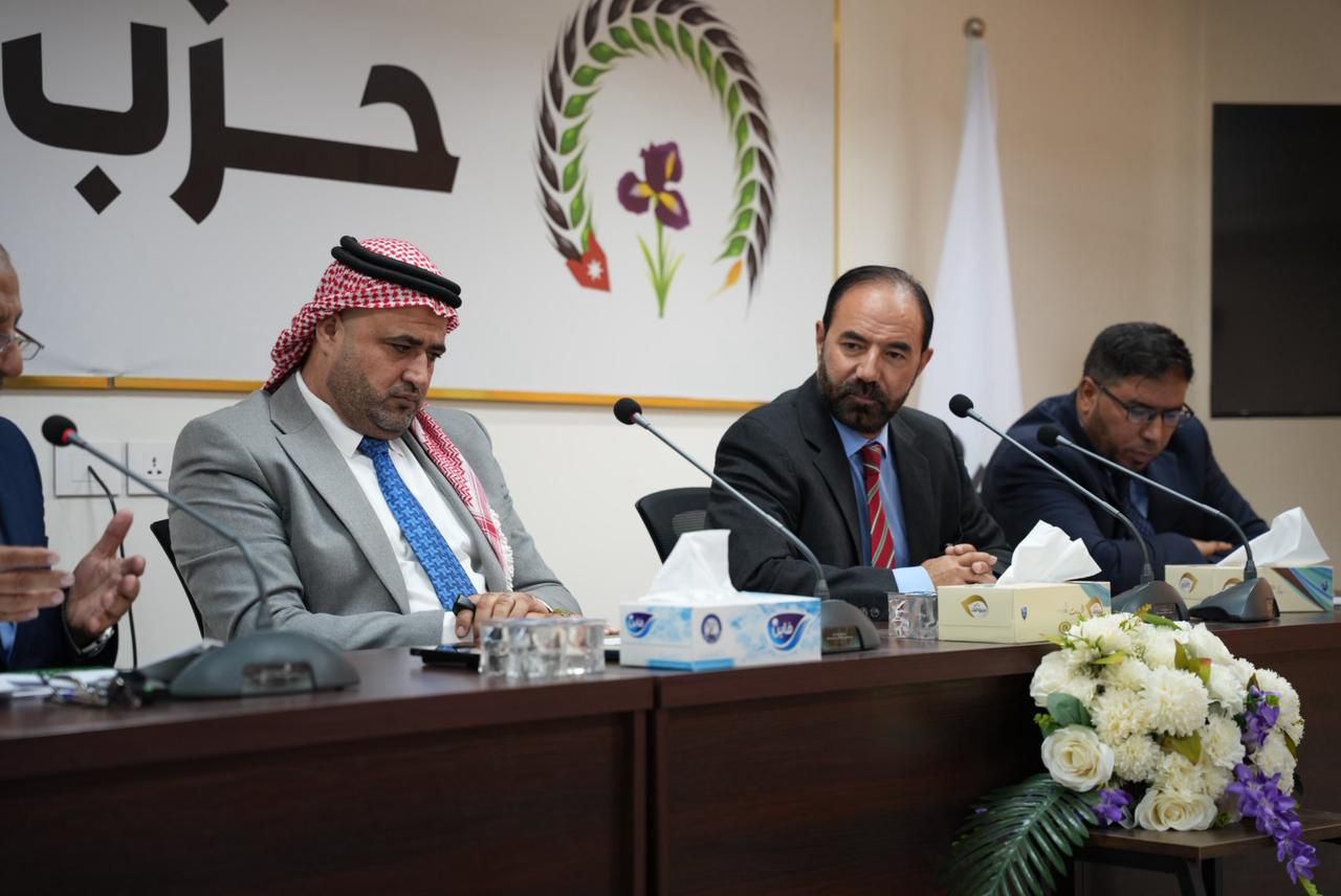 Madar Al-Saa Images 0.5112963975302293