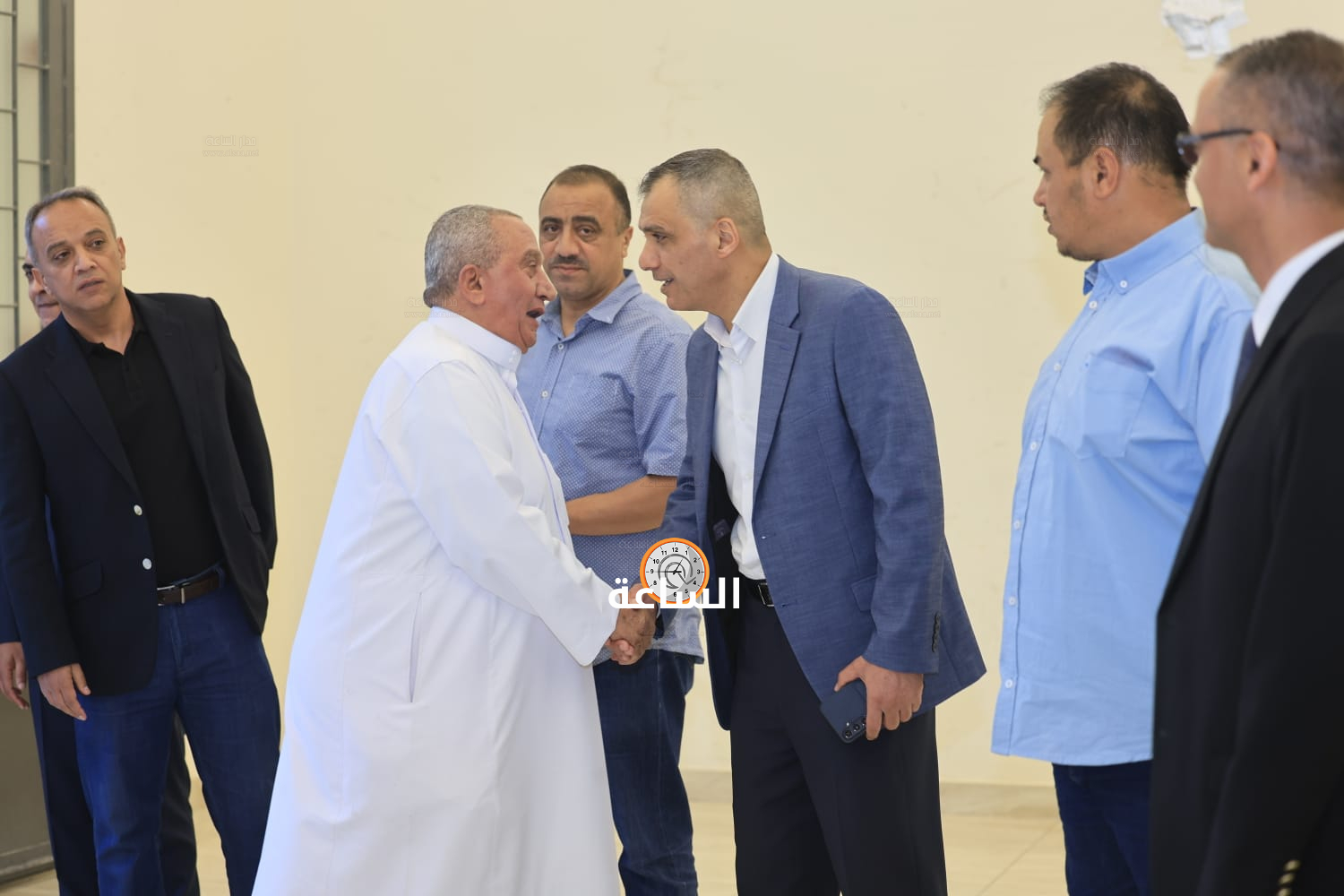 Madar Al-Saa Images 0.3518975045818291