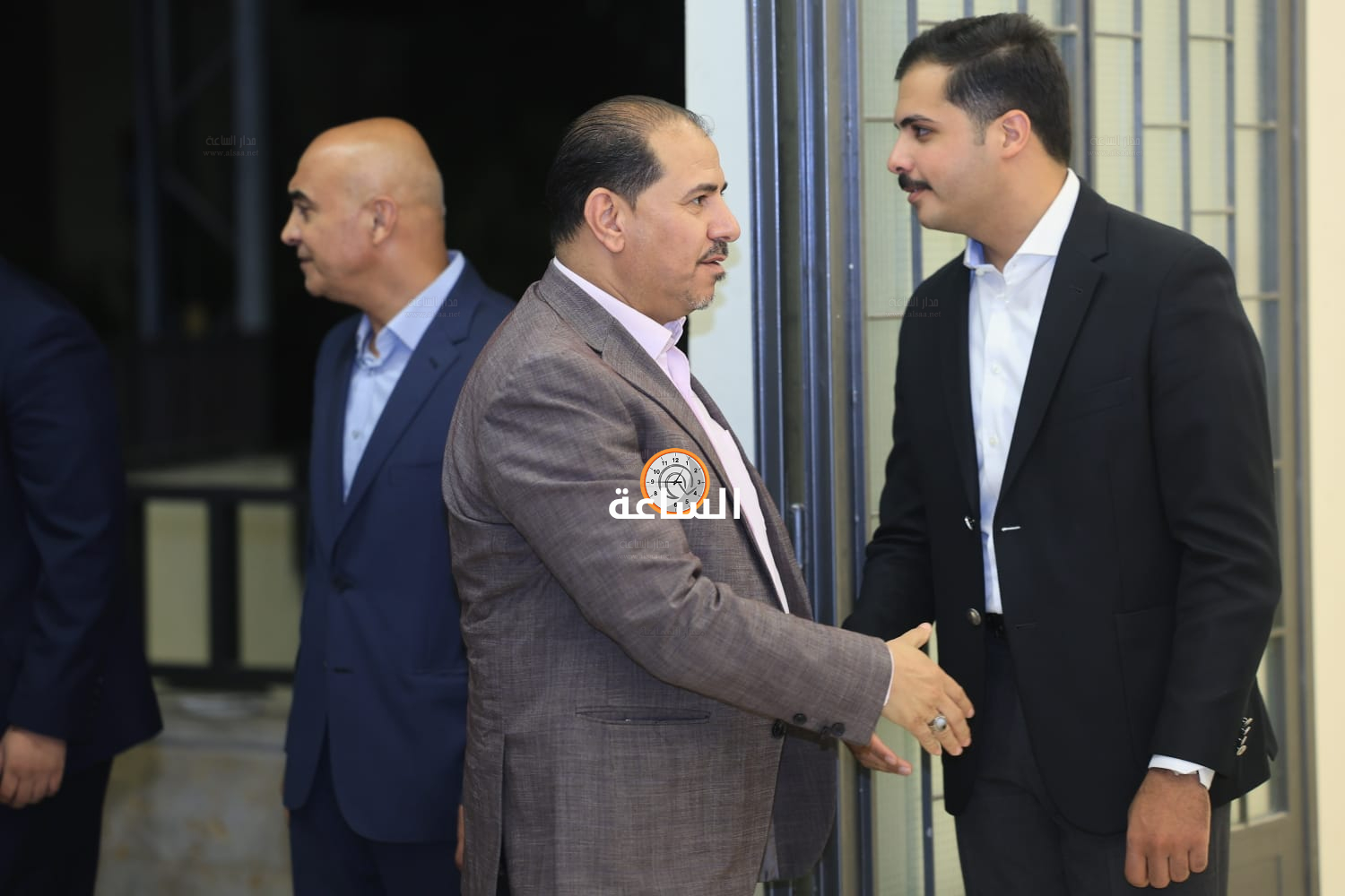 Madar Al-Saa Images 0.1287662223380457