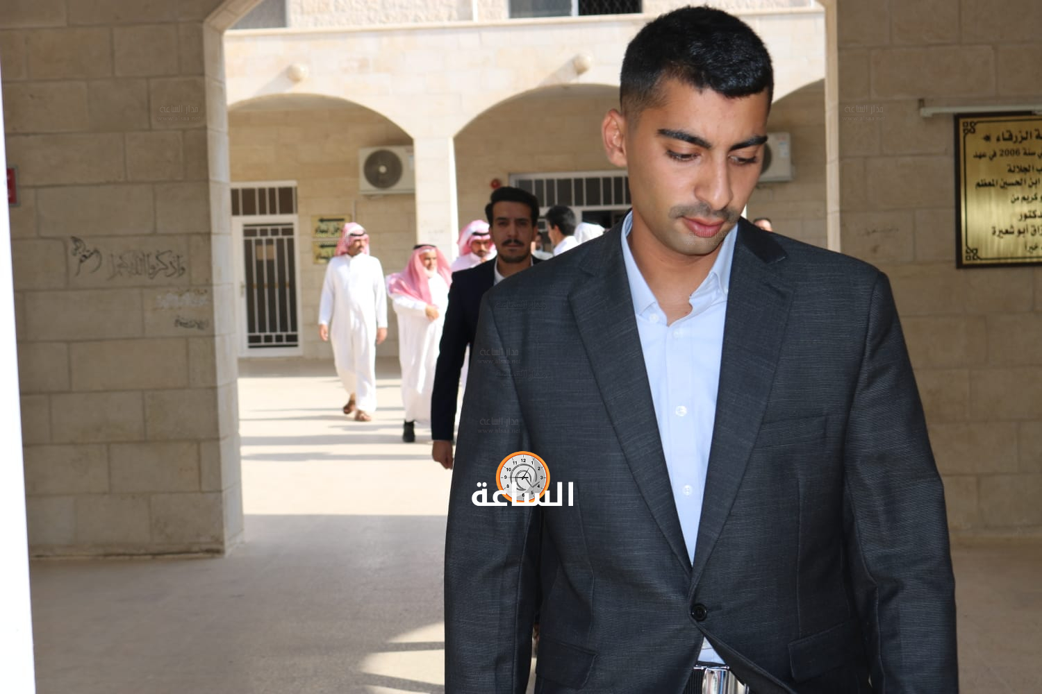 Madar Al-Saa Images 0.15640693485165869