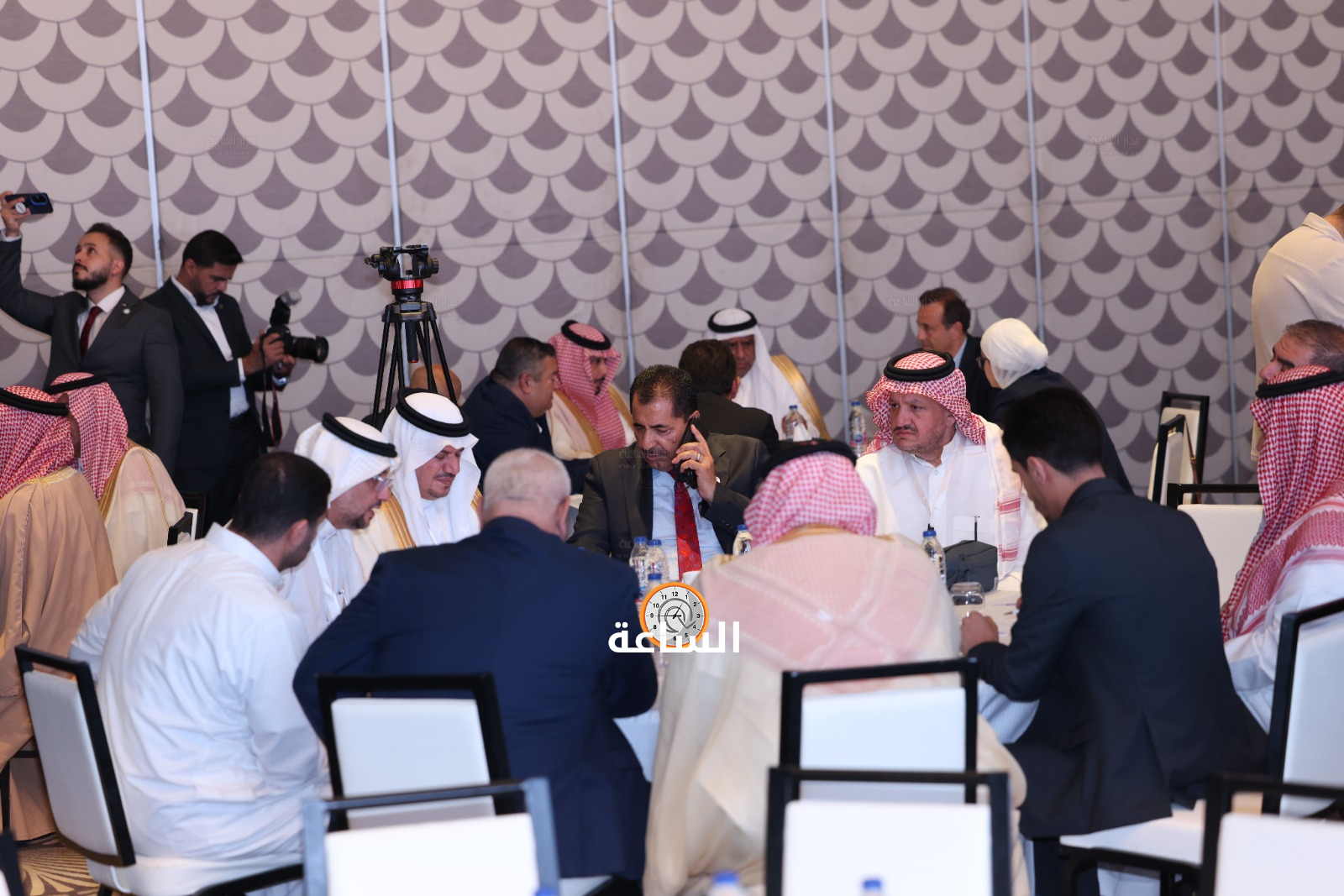 Madar Al-Saa Images 0.2879972444422141