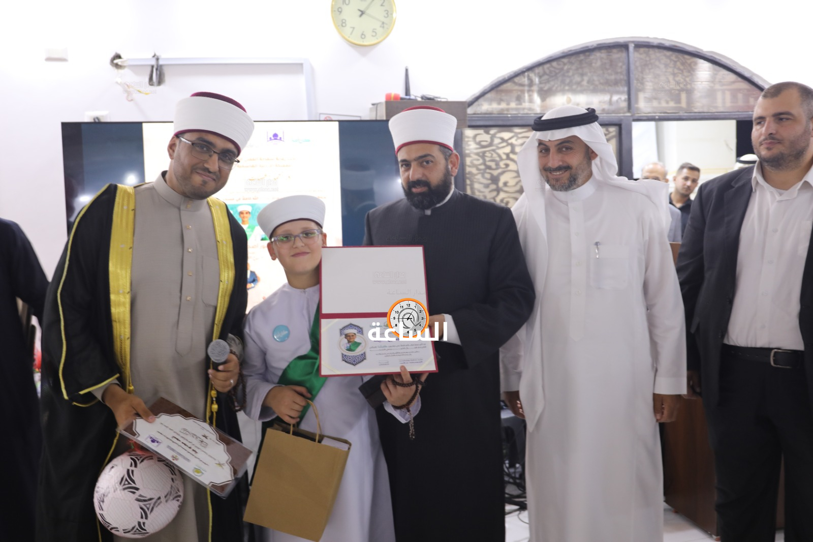Madar Al-Saa Images 0.16366640006094113