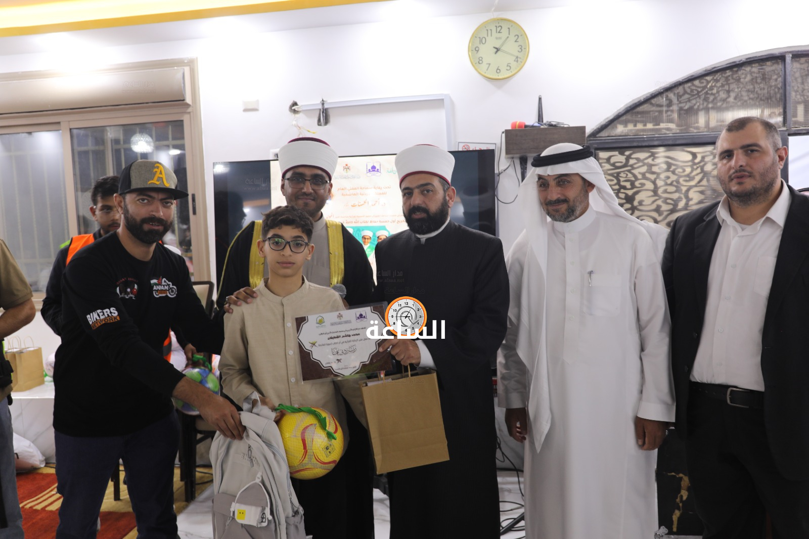 Madar Al-Saa Images 0.8330823278655346