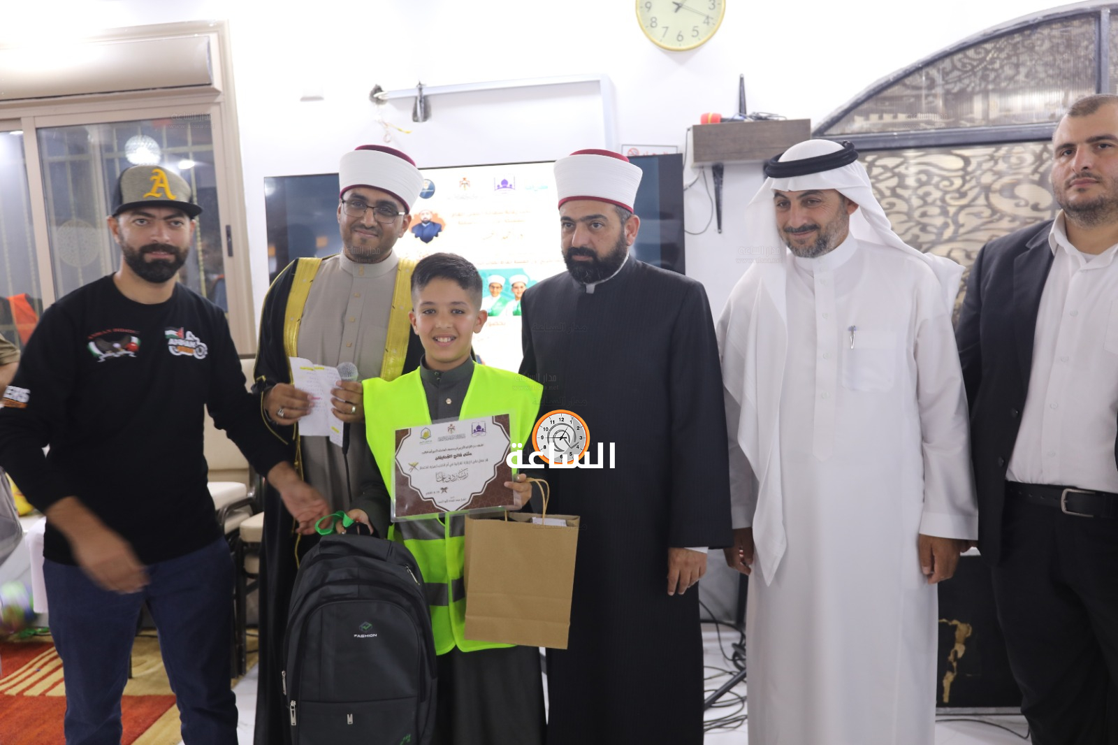 Madar Al-Saa Images 0.5184757609208526