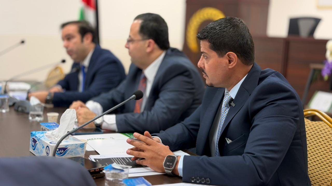 Madar Al-Saa Images 0.13125351636037497