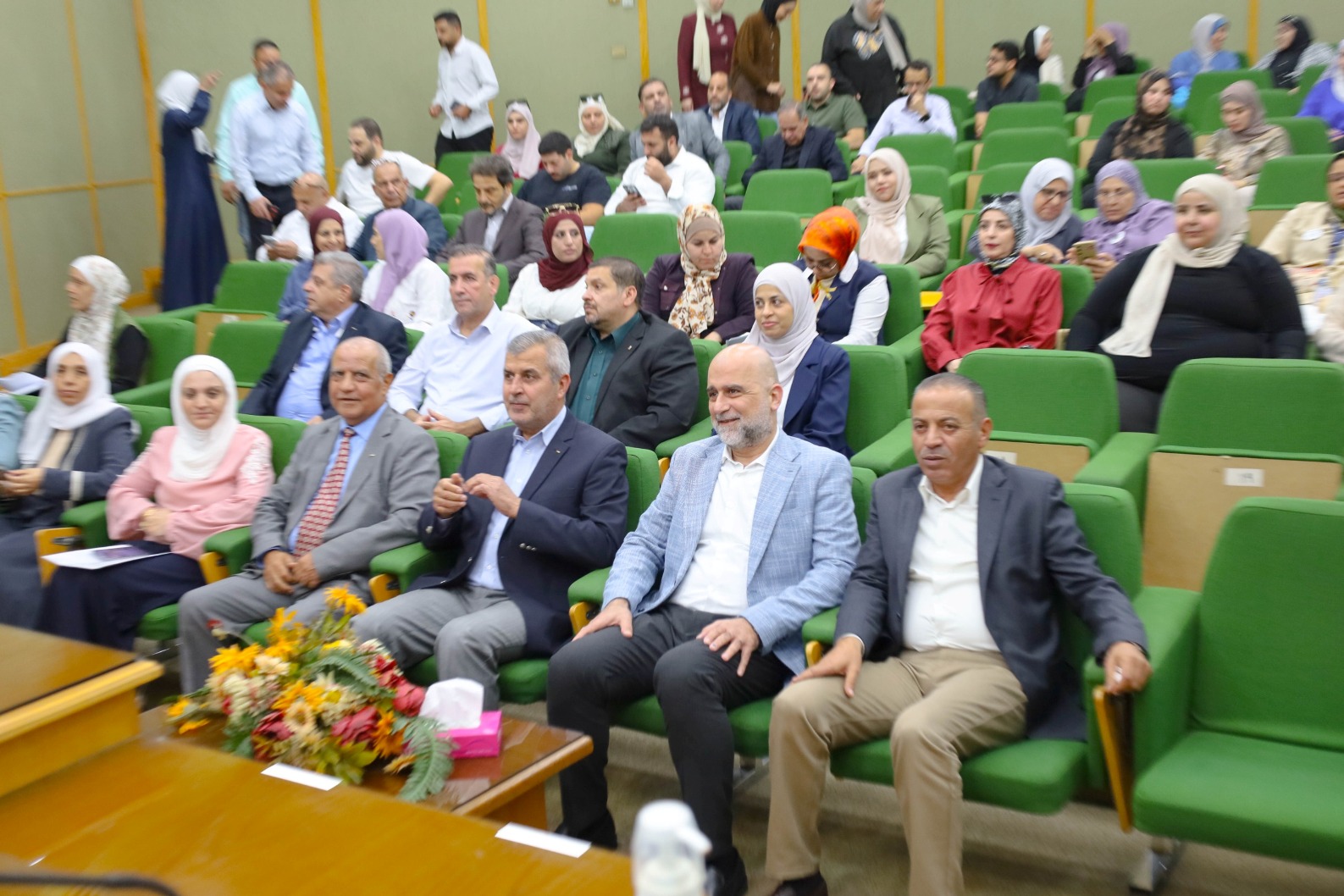 Madar Al-Saa Images 0.6502534042275935