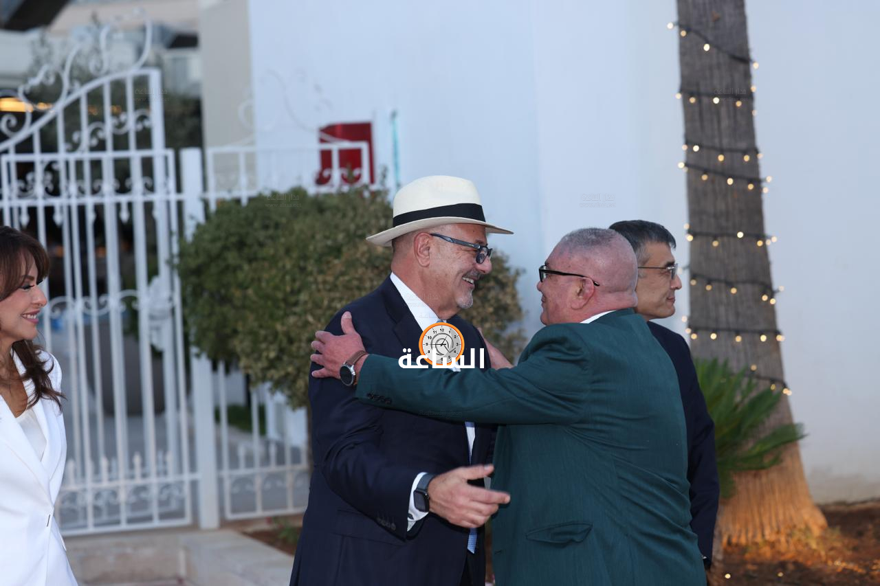 Madar Al-Saa Images 0.23200240524709037