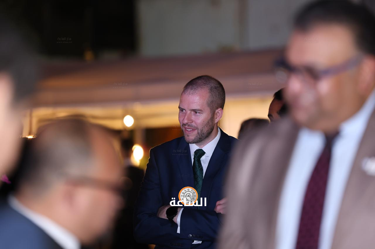 Madar Al-Saa Images 0.6402467846627464