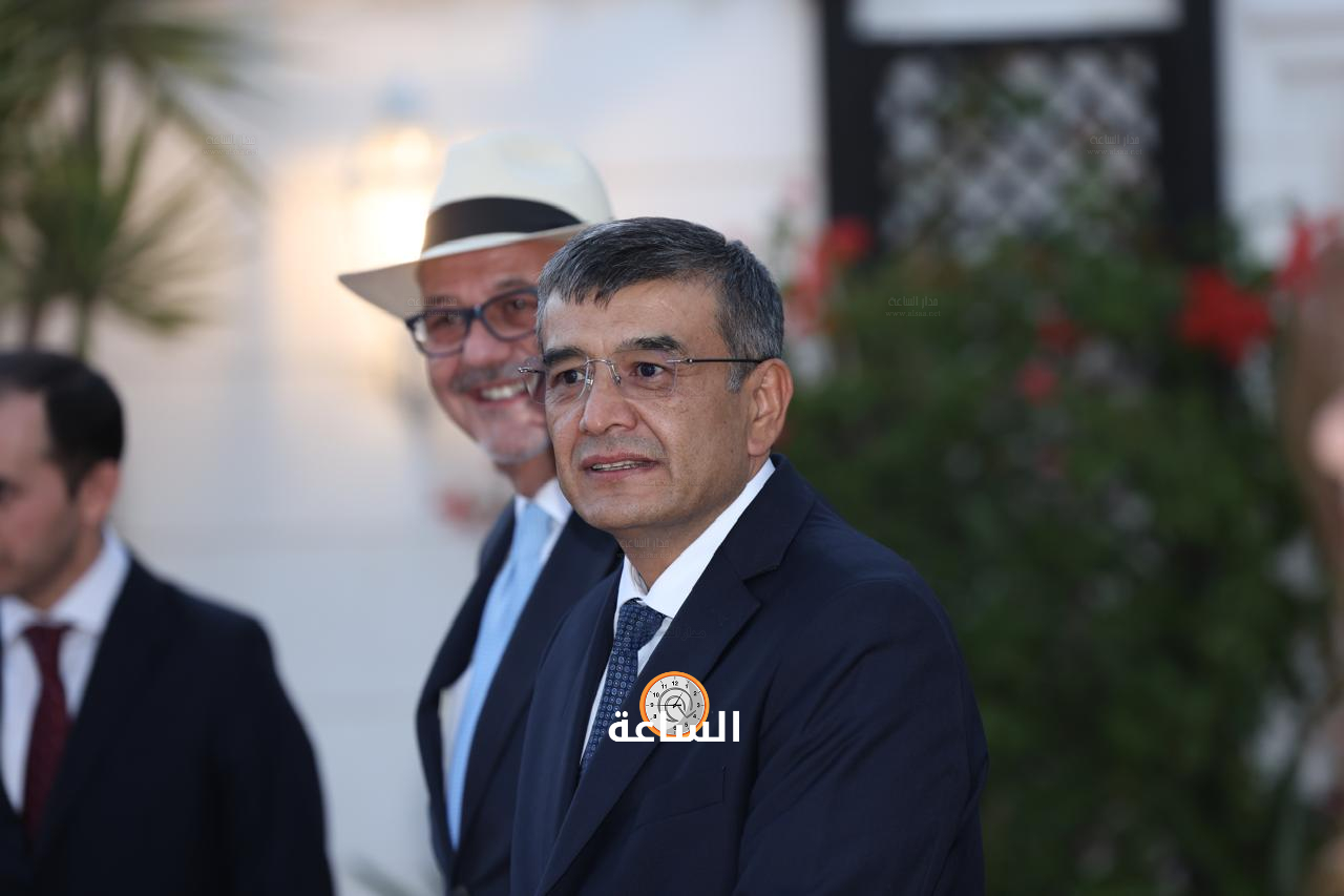 Madar Al-Saa Images 0.20472577720126905