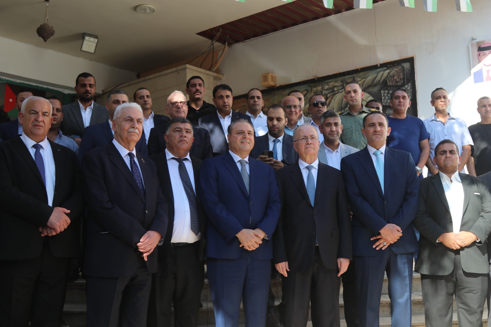 Madar Al-Saa Images 0.41579743923339707