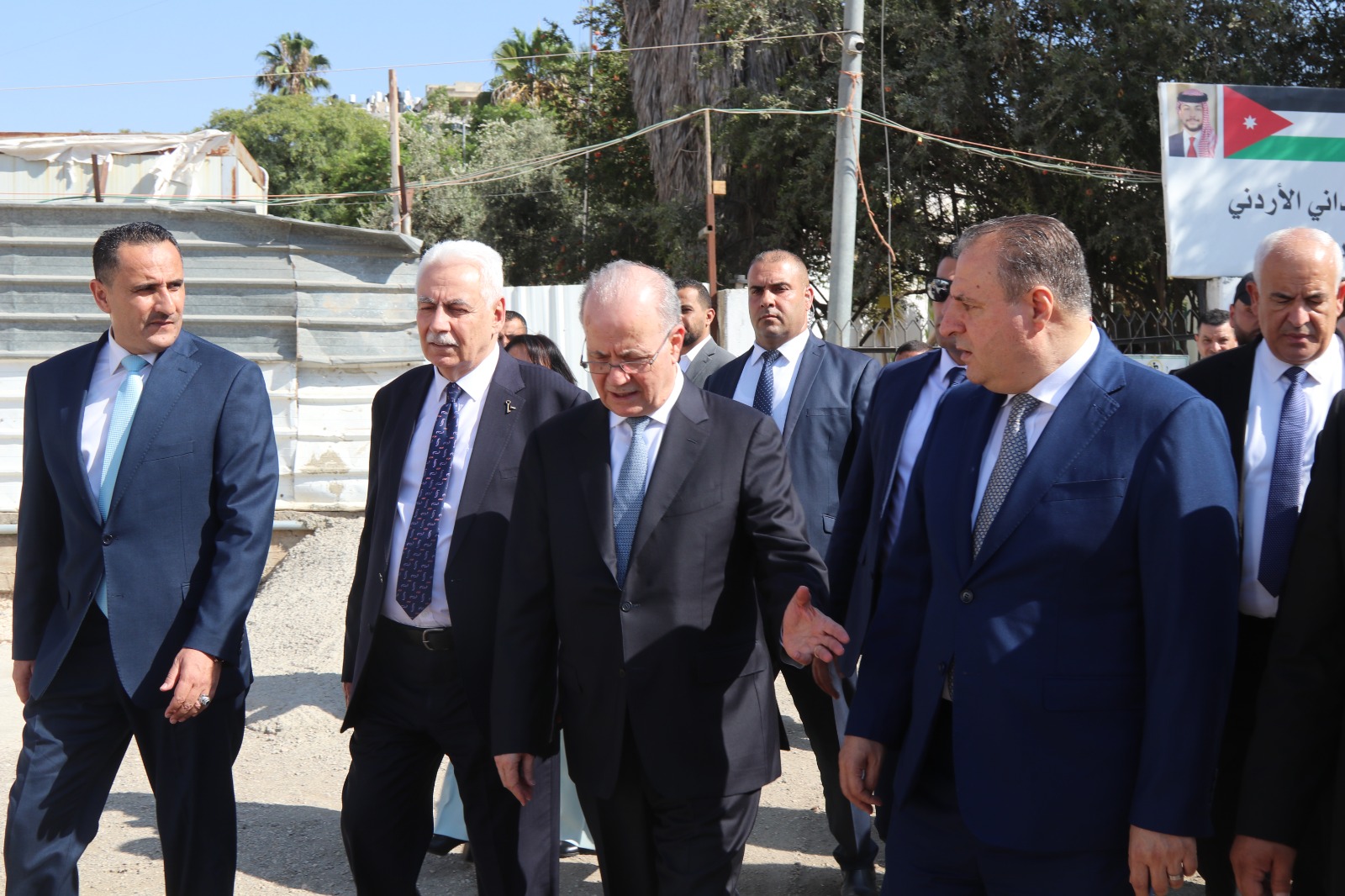 Madar Al-Saa Images 0.9261635127850776