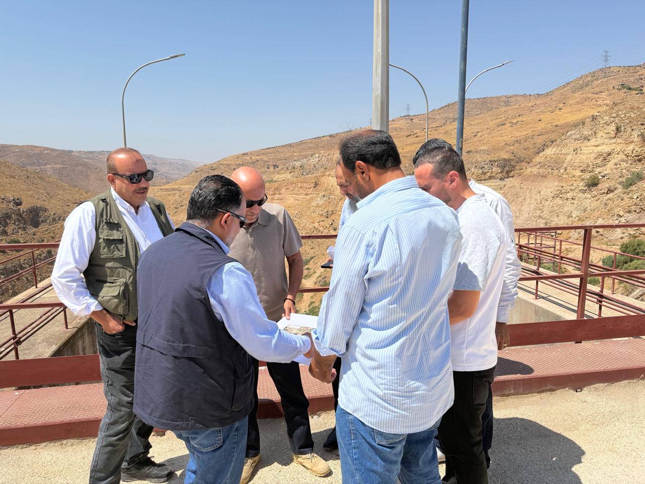 Madar Al-Saa Images 0.753024563055719