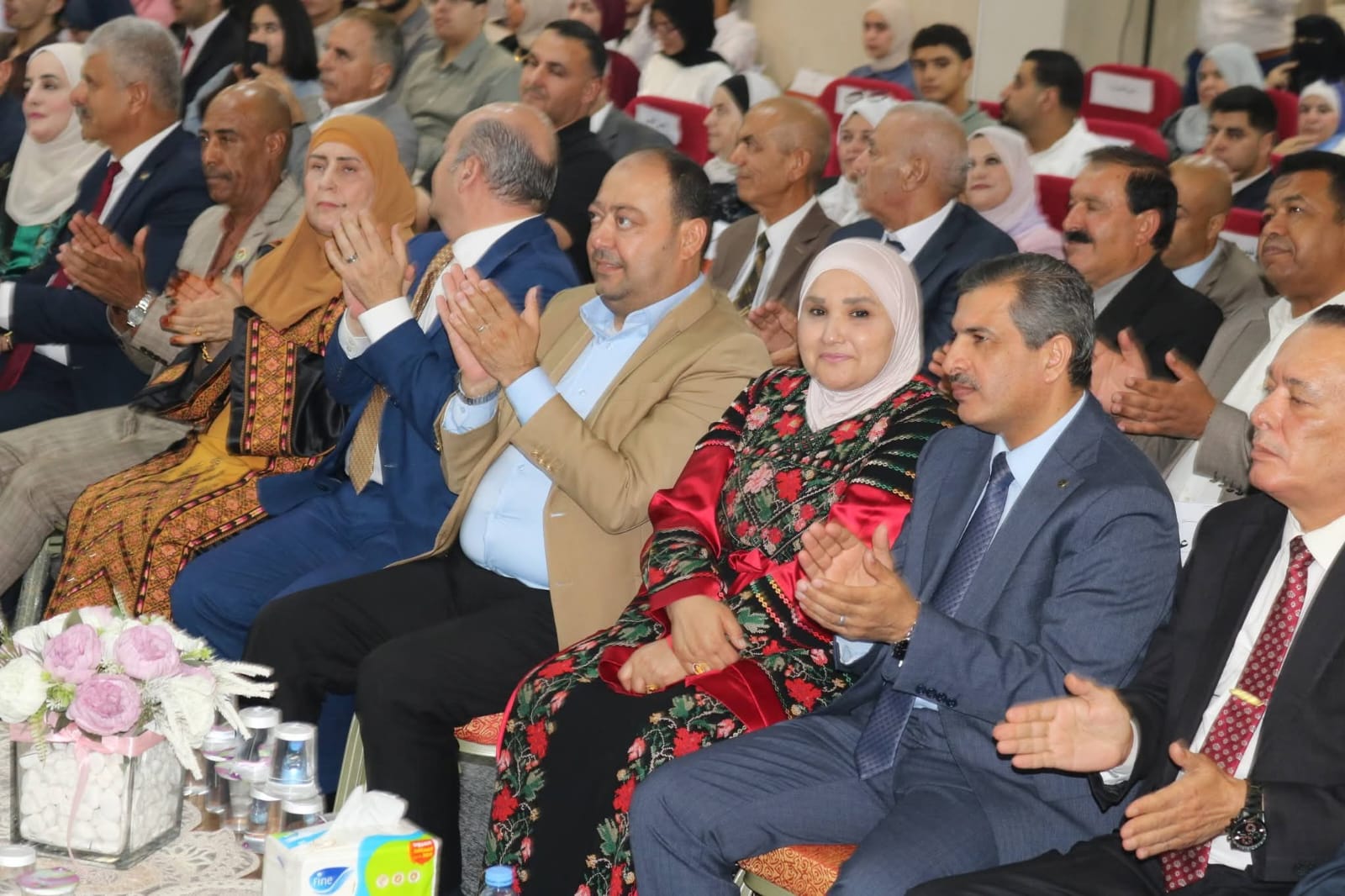 Madar Al-Saa Images 0.22158675128938088