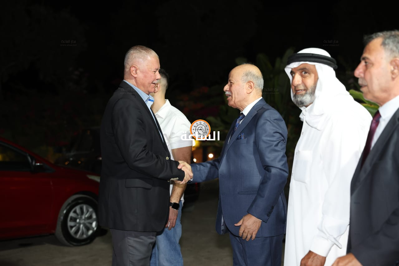 Madar Al-Saa Images 0.047505703615636