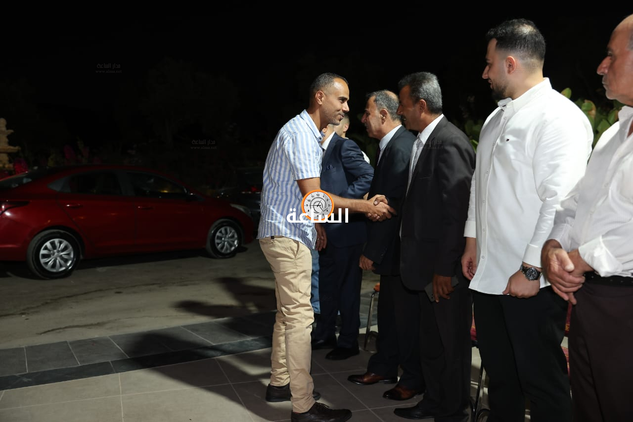 Madar Al-Saa Images 0.42433935014042123