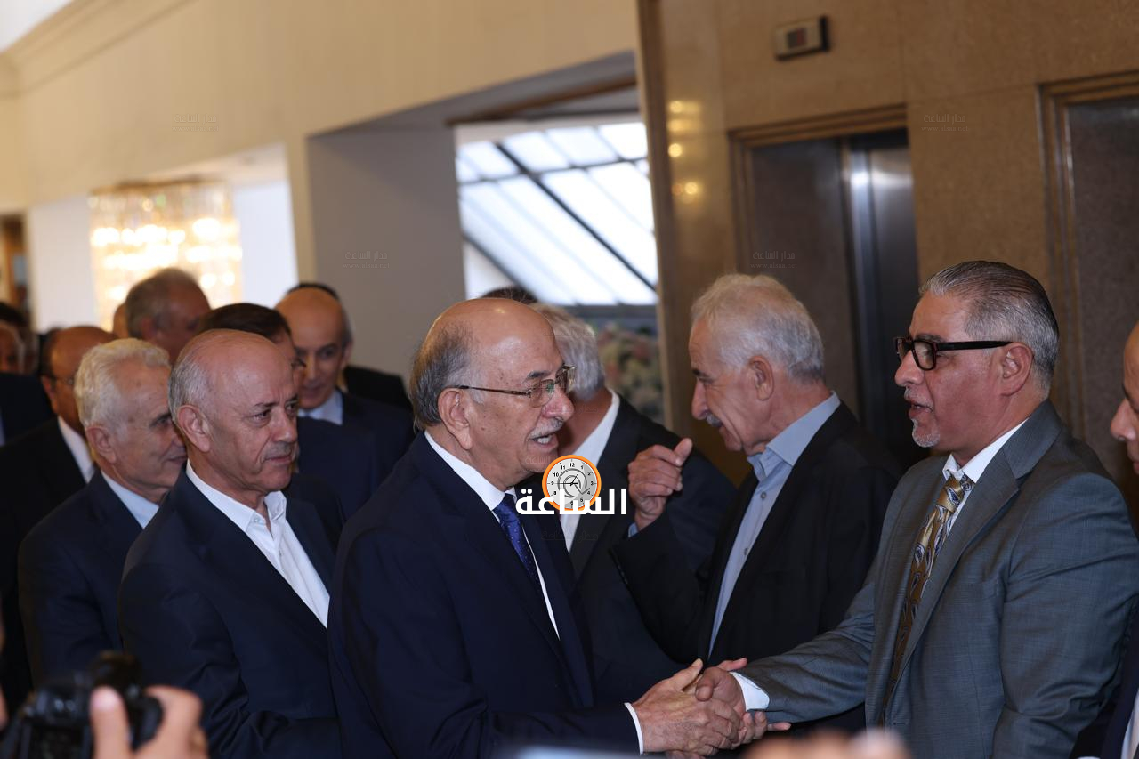 Madar Al-Saa Images 0.5111535844242234