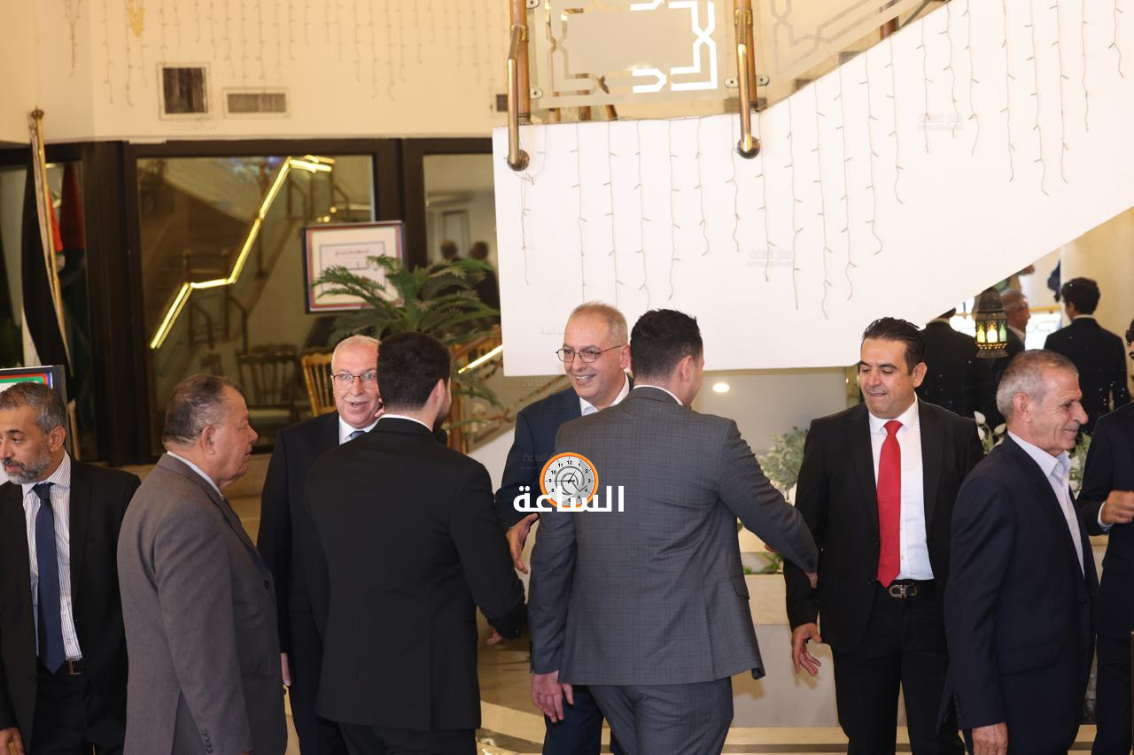Madar Al-Saa Images 0.06116675036049224