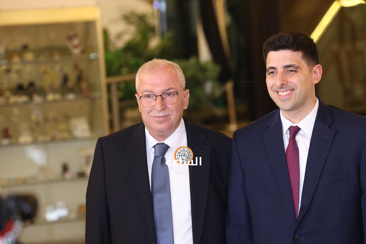 Madar Al-Saa Images 0.35153719588924237