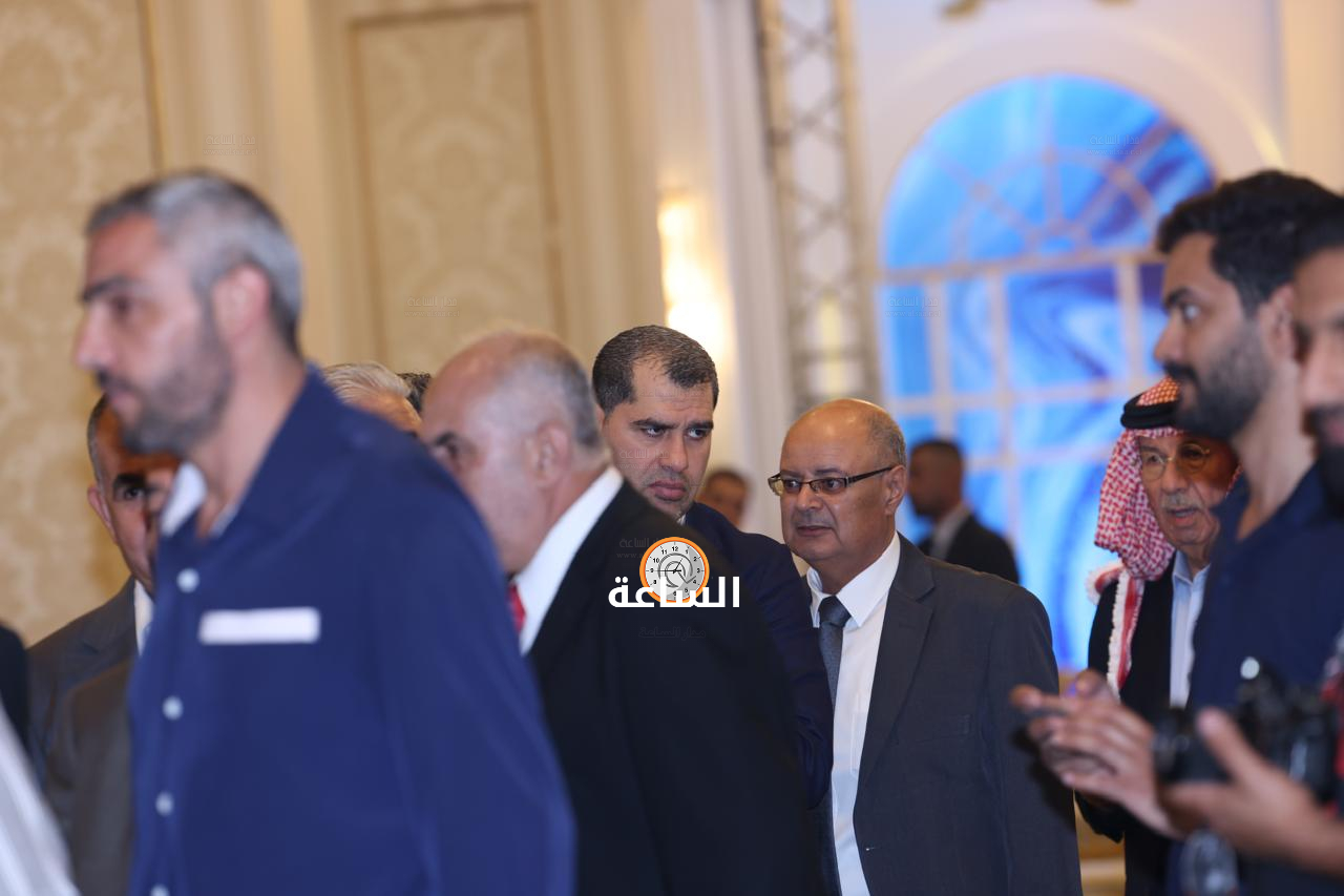 Madar Al-Saa Images 0.23777174954351588