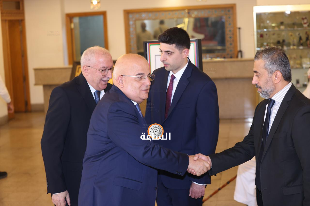 Madar Al-Saa Images 0.6104729491965709