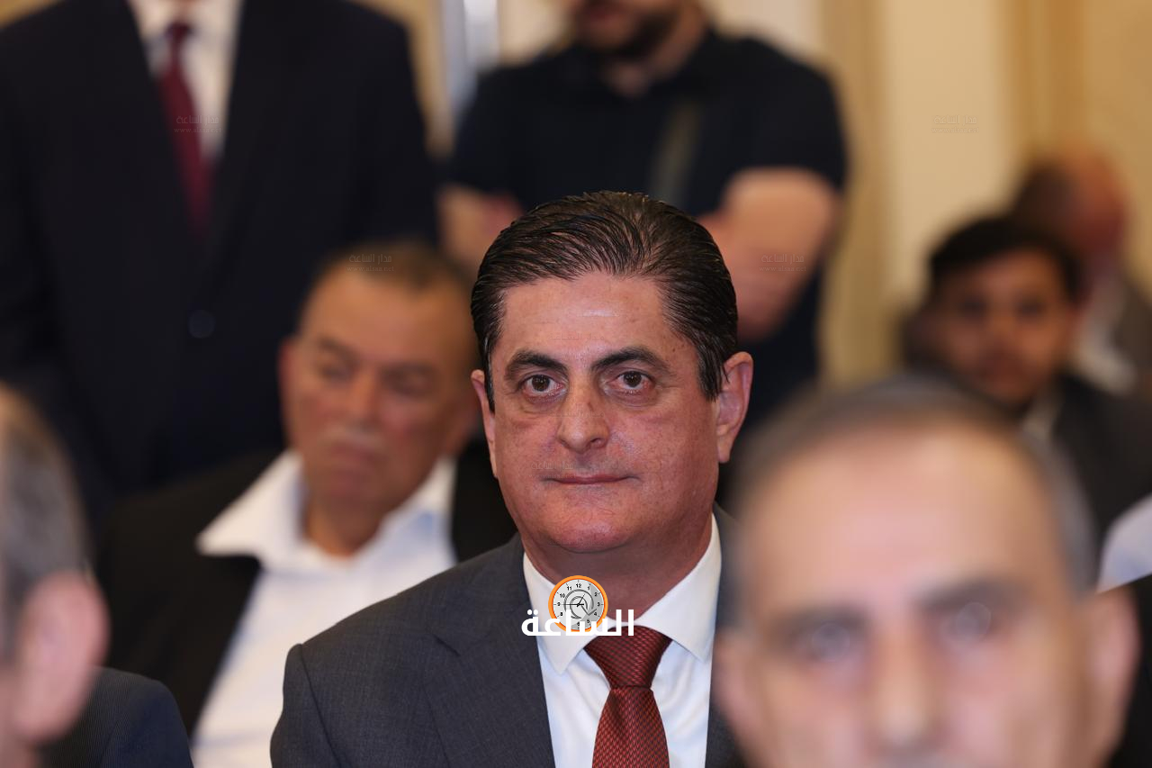 Madar Al-Saa Images 0.03584087345485332