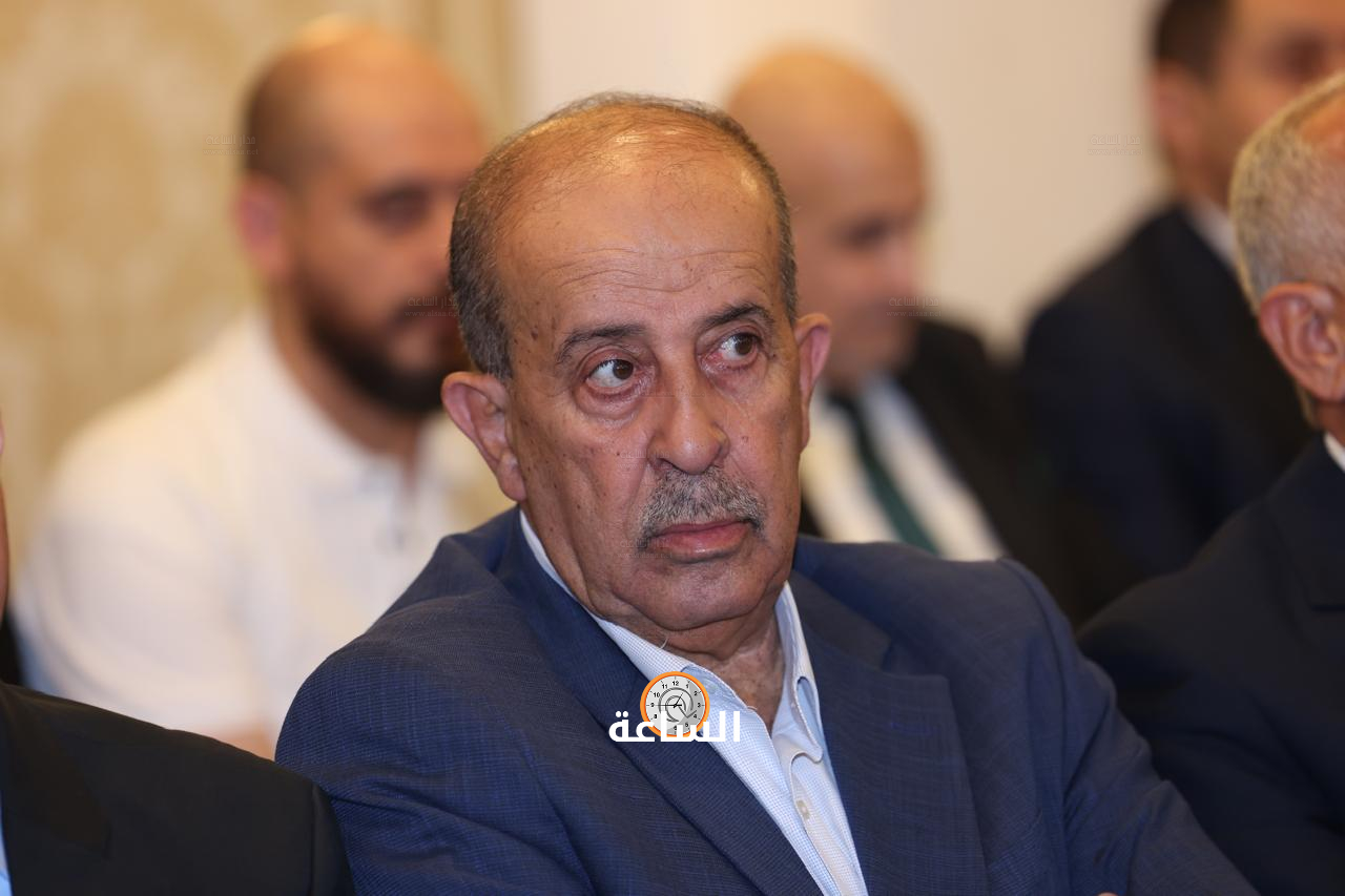 Madar Al-Saa Images 0.7403603572717138
